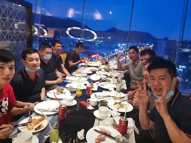 万向娱乐聚餐照片