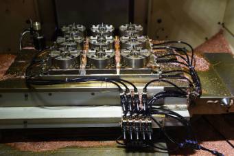 高门徒娱乐注塑模具厂如何保障注塑件精度？