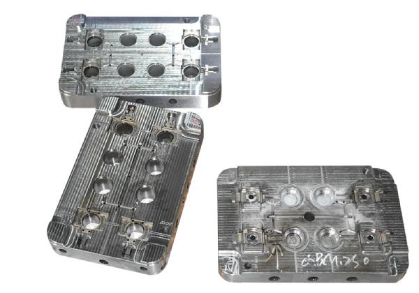 注塑件万向注册