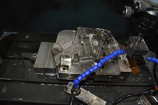 电火花加工模具 电火花加工模具