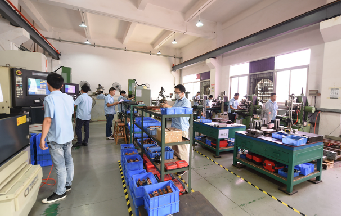 深圳万向娱乐模具厂-万向娱乐值得被信赖的厂家